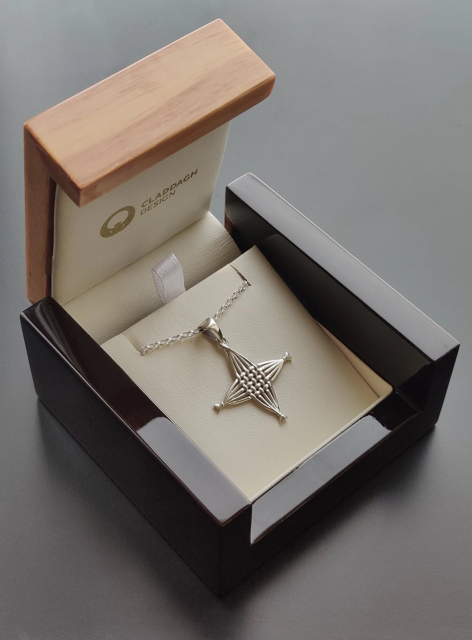St Brigid's Cross Necklace - Image 3