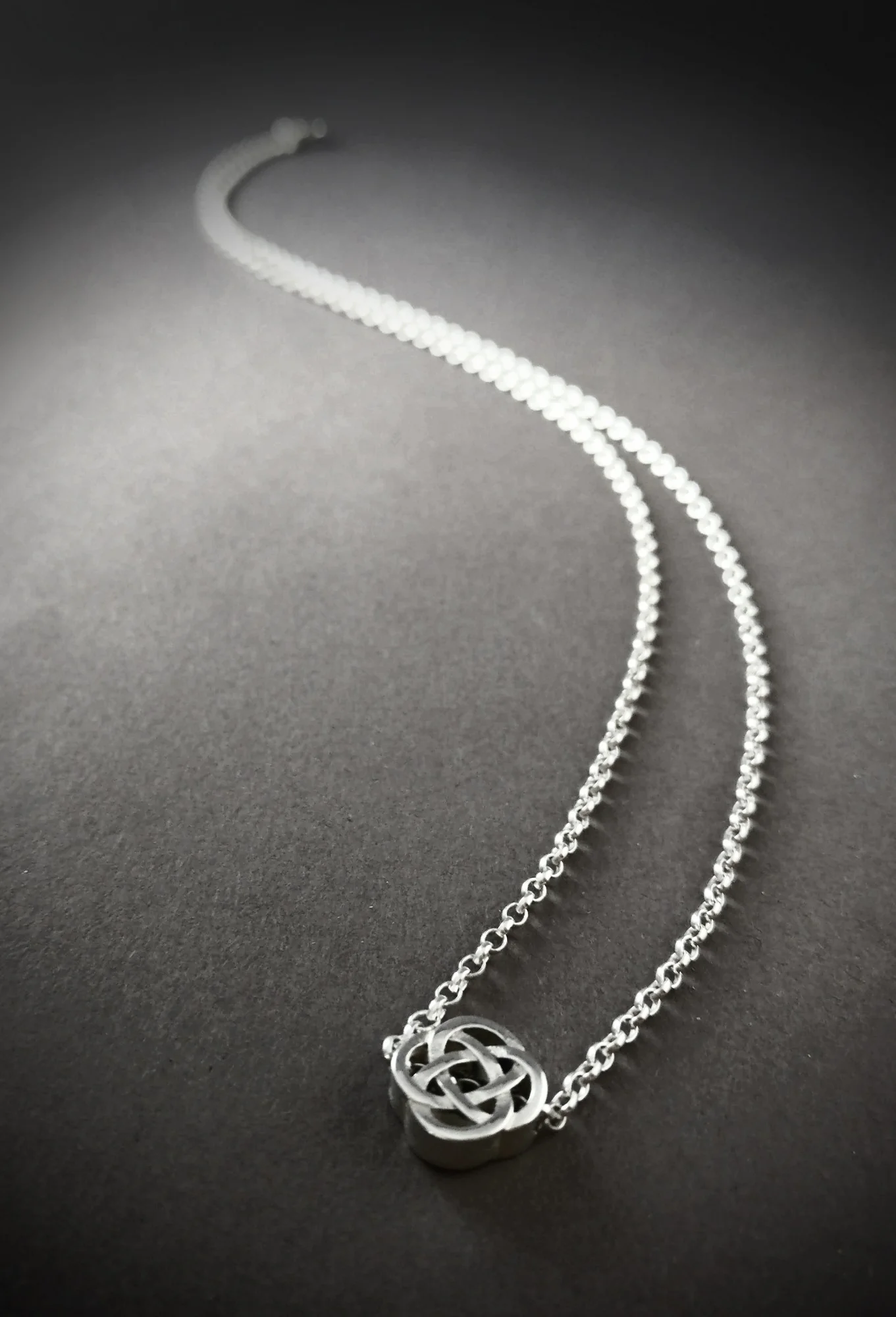 Celtic Knot Pendant Silver - Image 3