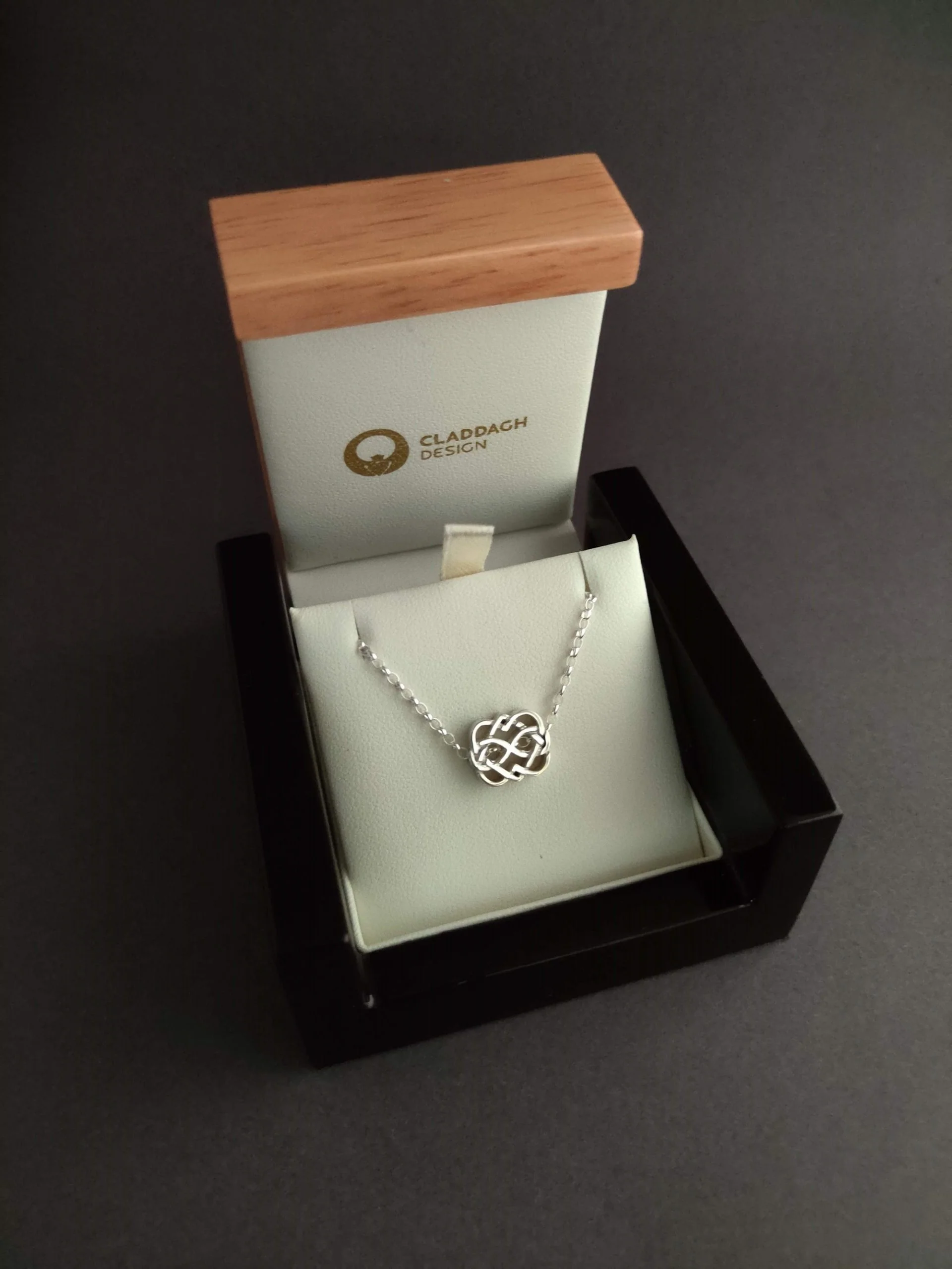 Celtic Love Knot Pendant - Image 3