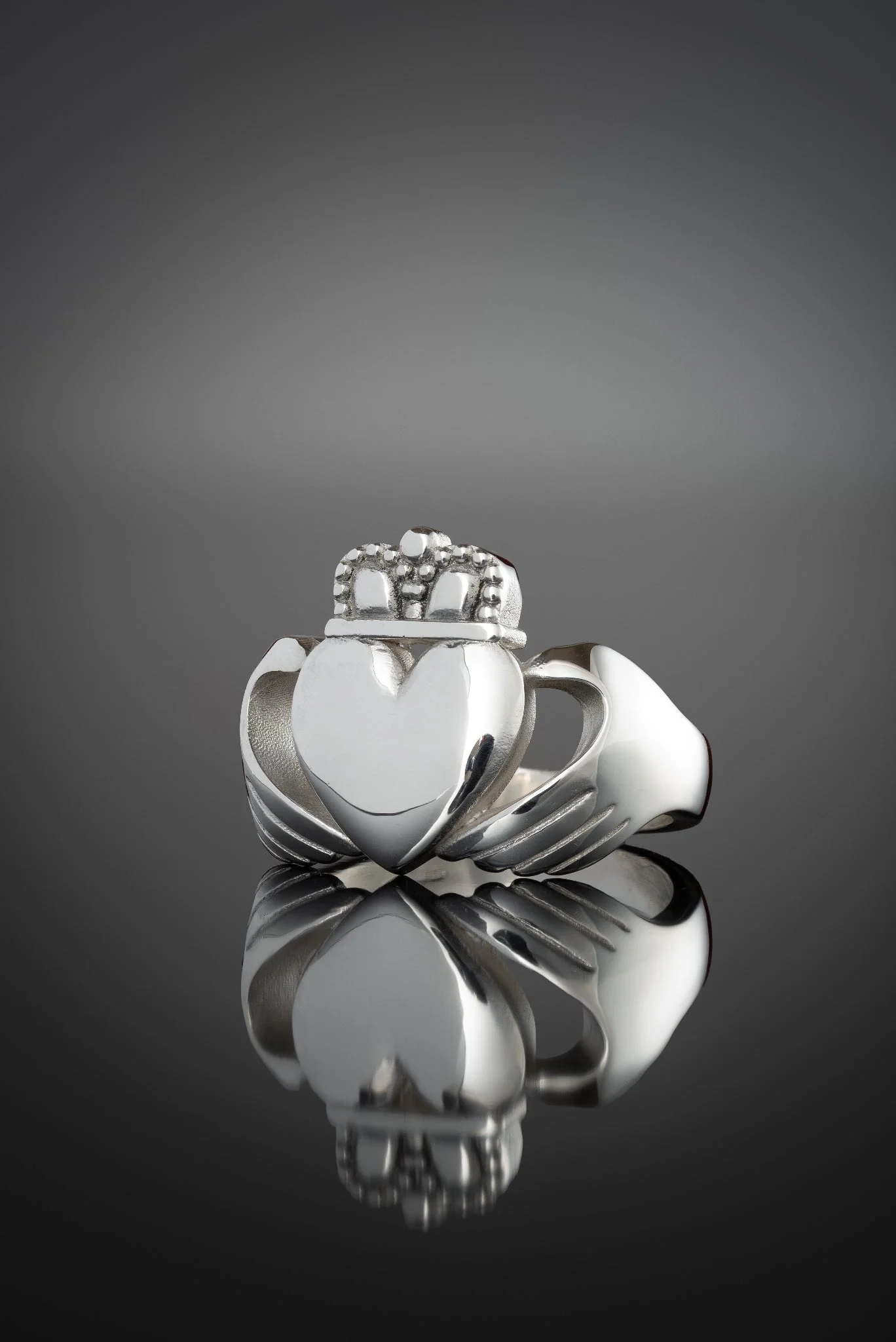 Large Legacy Claddagh Ring Silver - Image 2