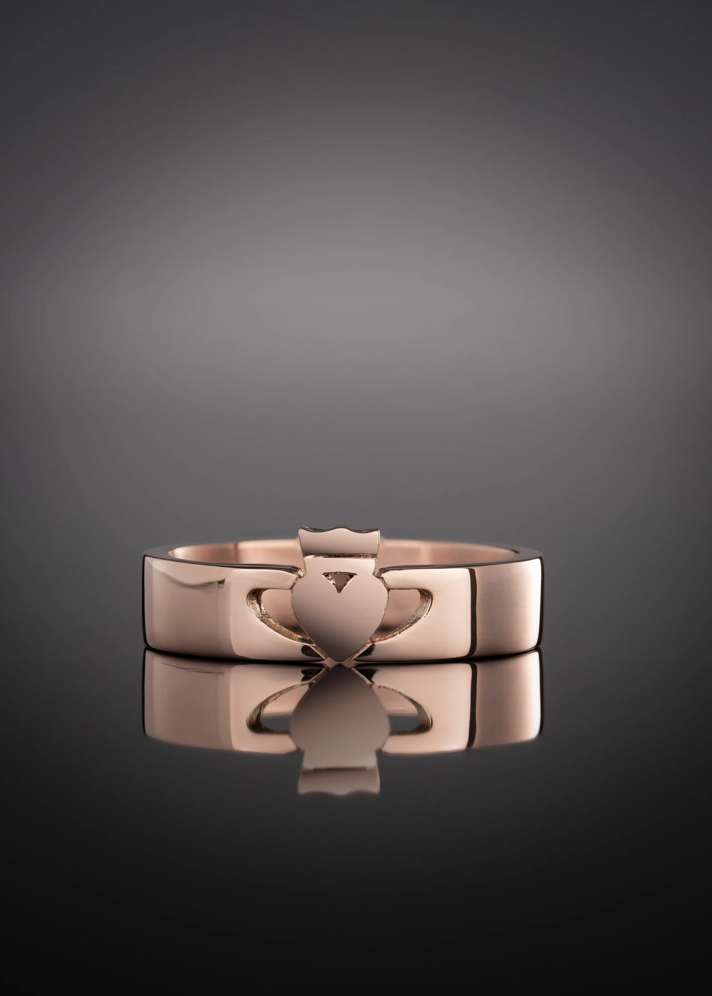 Rose Gold Claddagh Ring Modern
