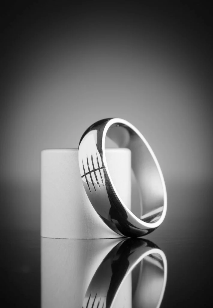 Men's White Gold Ogham Ring Court